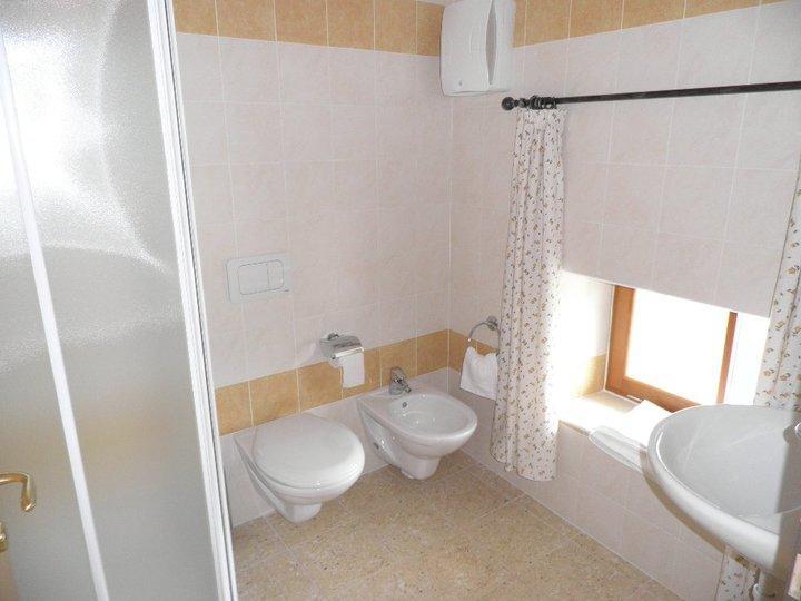 Taxus Hostel Pieve Tesino Luaran gambar