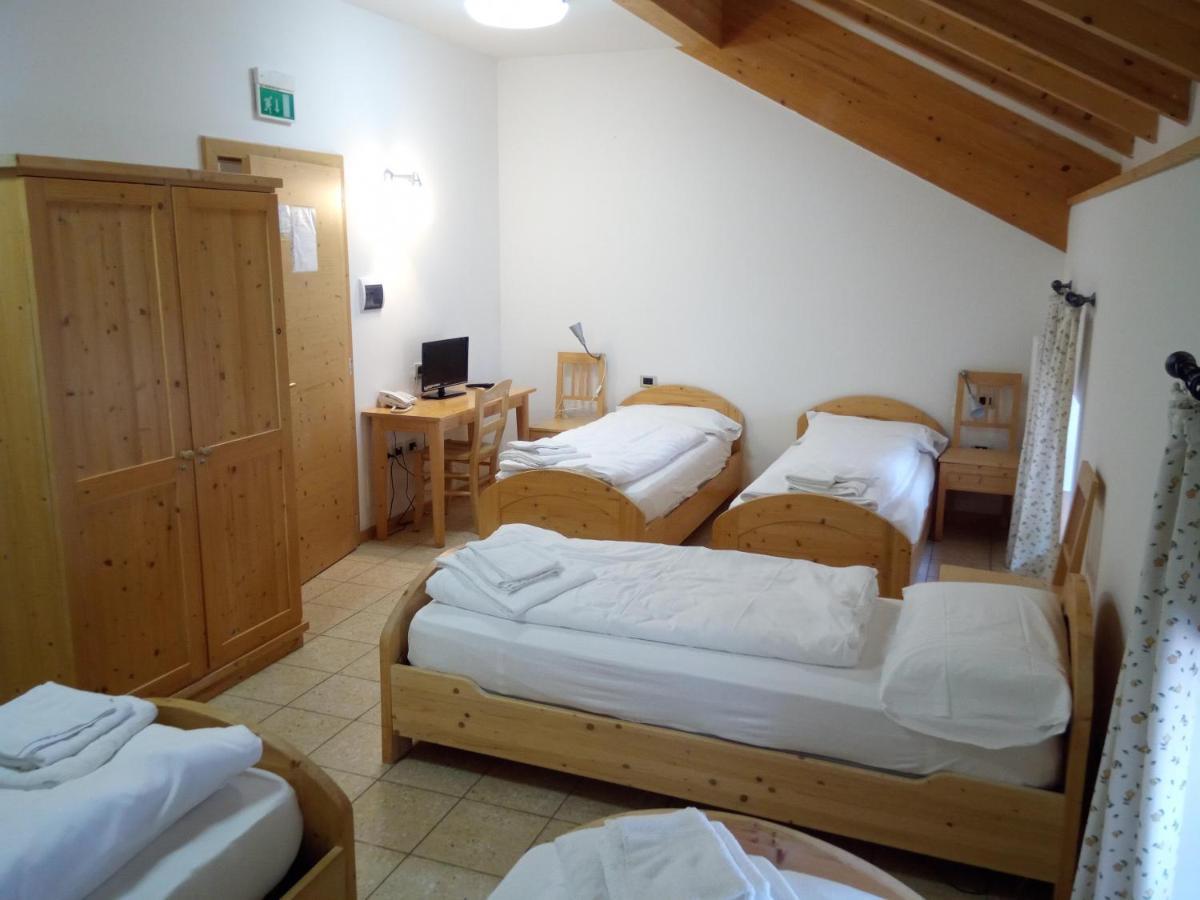 Taxus Hostel Pieve Tesino Luaran gambar